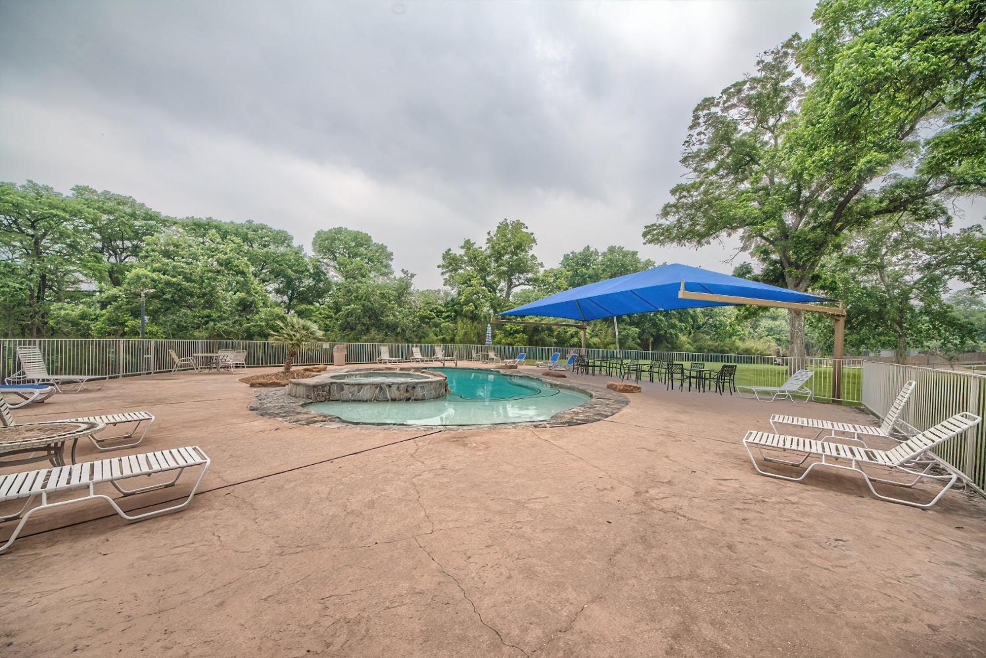 Urban Bungalow WW C301 New Braunfels Bagian luar foto